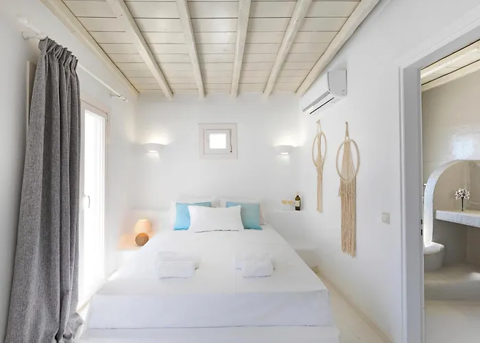 New!! The Mykonian Sunset - 10min From Town Villa