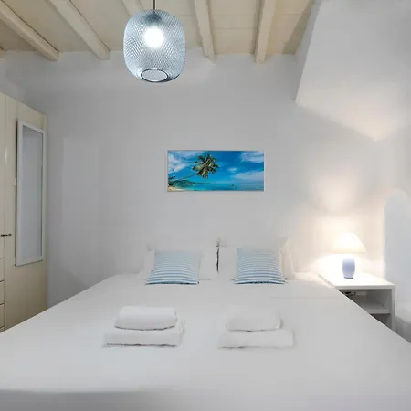 New!! The Mykonian Sunset - 10min From Town